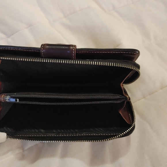 Dooney & Bourke Zip Around Wallet - Picture 5 of 13